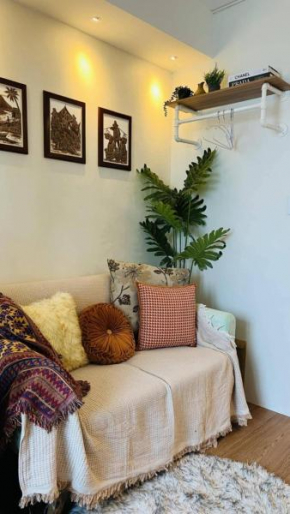 Cozy Studio Steps from Vito Cruz LRT Fast Wifi
